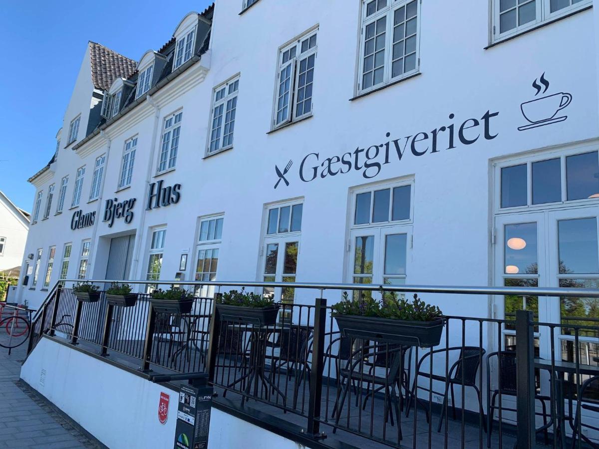 Glamsbjerghus公寓式酒店 外观 照片